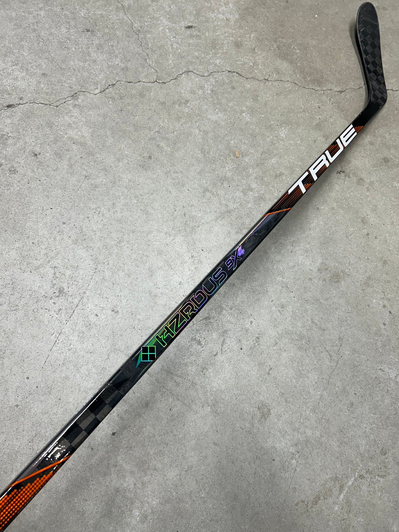 Left Hand 70 Flex P28 True Hzrdus 9x4 (New) Pro Stock
