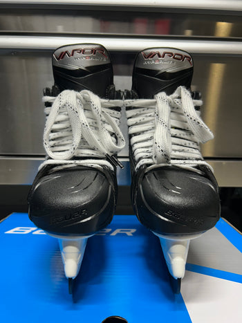 Bauer Hyperlite 2 Skate Size 4 Fit 3 NCAA Pro Stock (New)