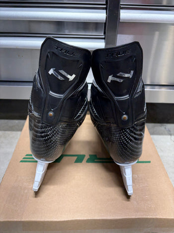 True SVH Custom Pro Skate Size 10 Regular Width (Like New) QMJHL Pro Stock