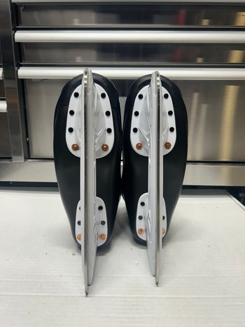 True Catalyst Pro Skate Size 6 Regular Width OHL Pro Stock (New)