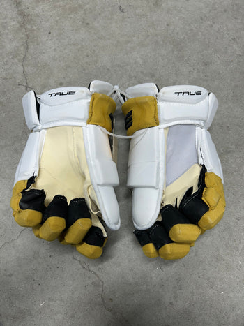 15” True Catalyst 9X Pro Stock Hockey Gloves Vegas Golden Knights Nicolas Roy (New)