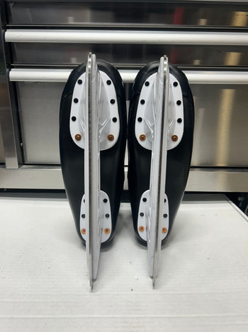 True Catalyst Pro Skate Size 10 Regular Width OHL Pro Stock (New)