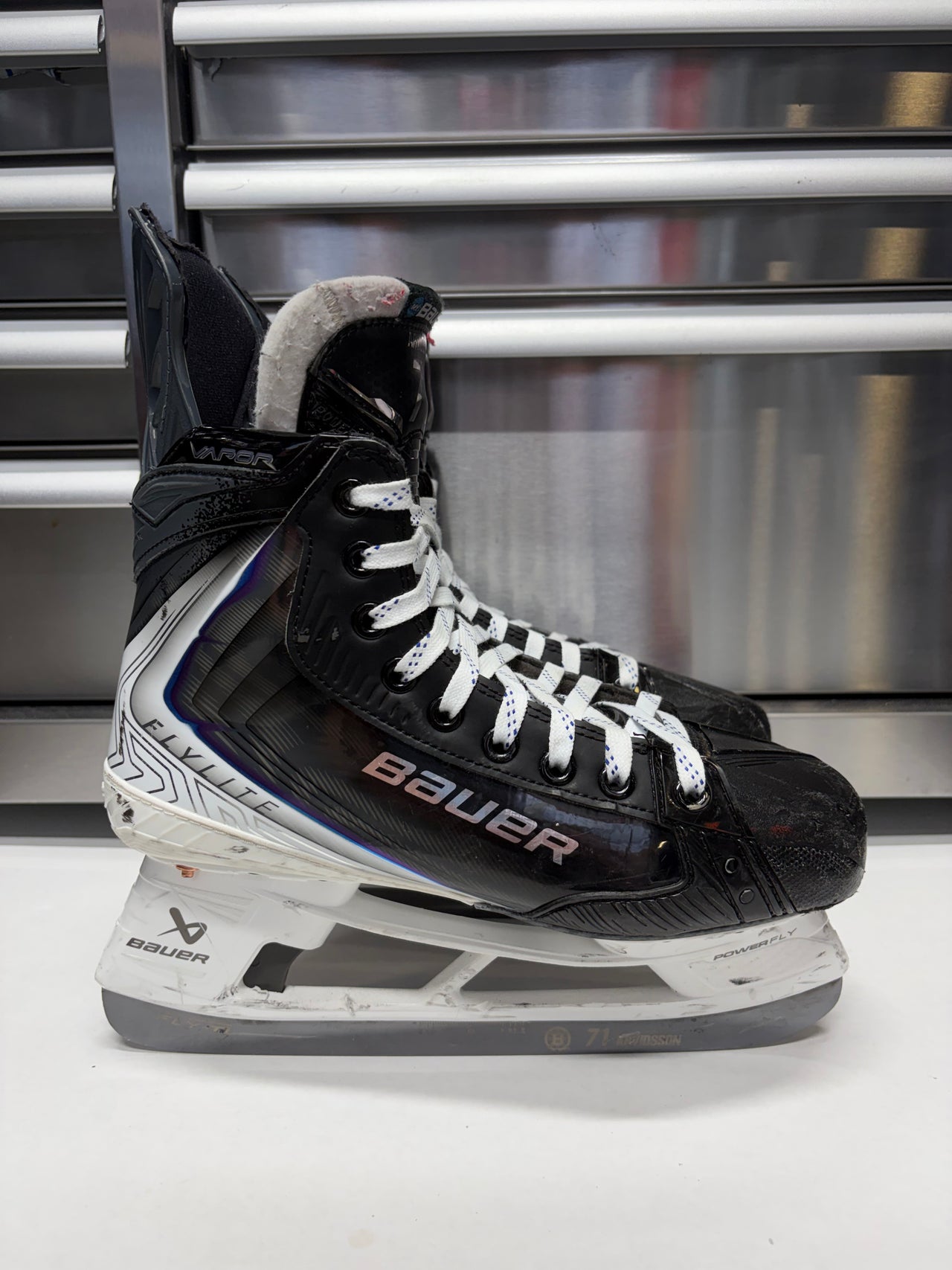 Bauer Vapor Flylite Skate Size 7.5 FIT 1 (Used) BOSTON BRUINS Pro Stock