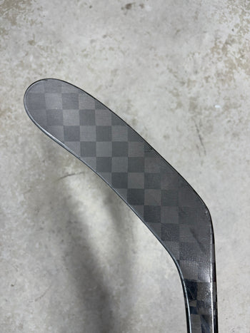 Left Hand 77 Flex P28M Bauer Flylite (Like New) Pro Stock