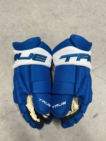 15” True Catalyst 9X Pro Stock Hockey Gloves Tampa Bay Lightning (New) Calvin de Haan