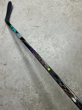 Right Hand Intermediate 60 Flex P28 True Hzrdus 9x4 (New) PWHL Pro Stock