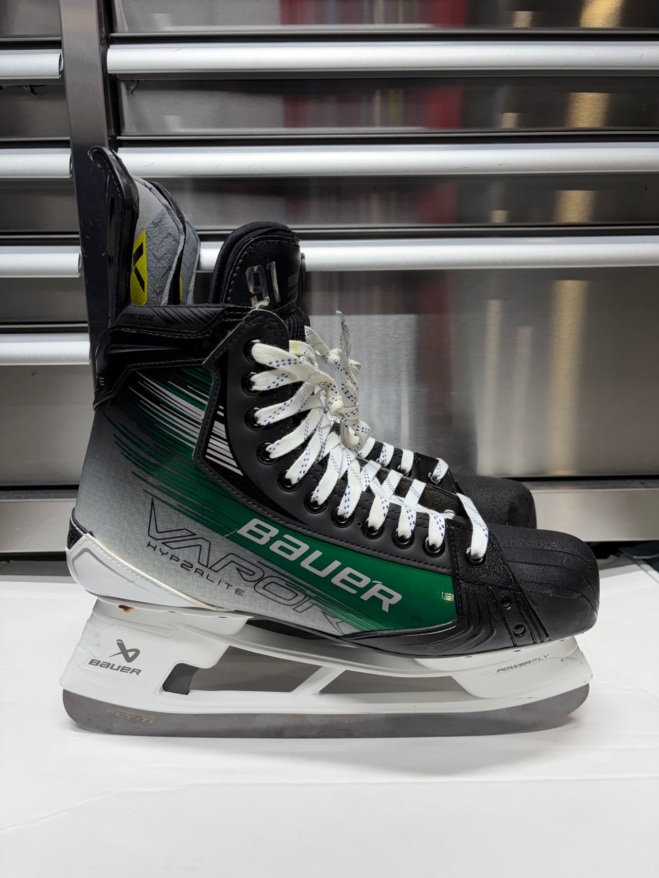 Bauer Hyperlite2 Skate Size 11.5 FIT 2 NHL Tyler Seguin (Used) Pro Stock