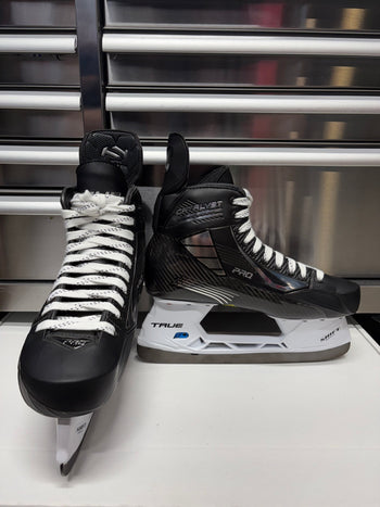 True Catalyst Pro Skate Size 10 Regular Width OHL Pro Stock (New)