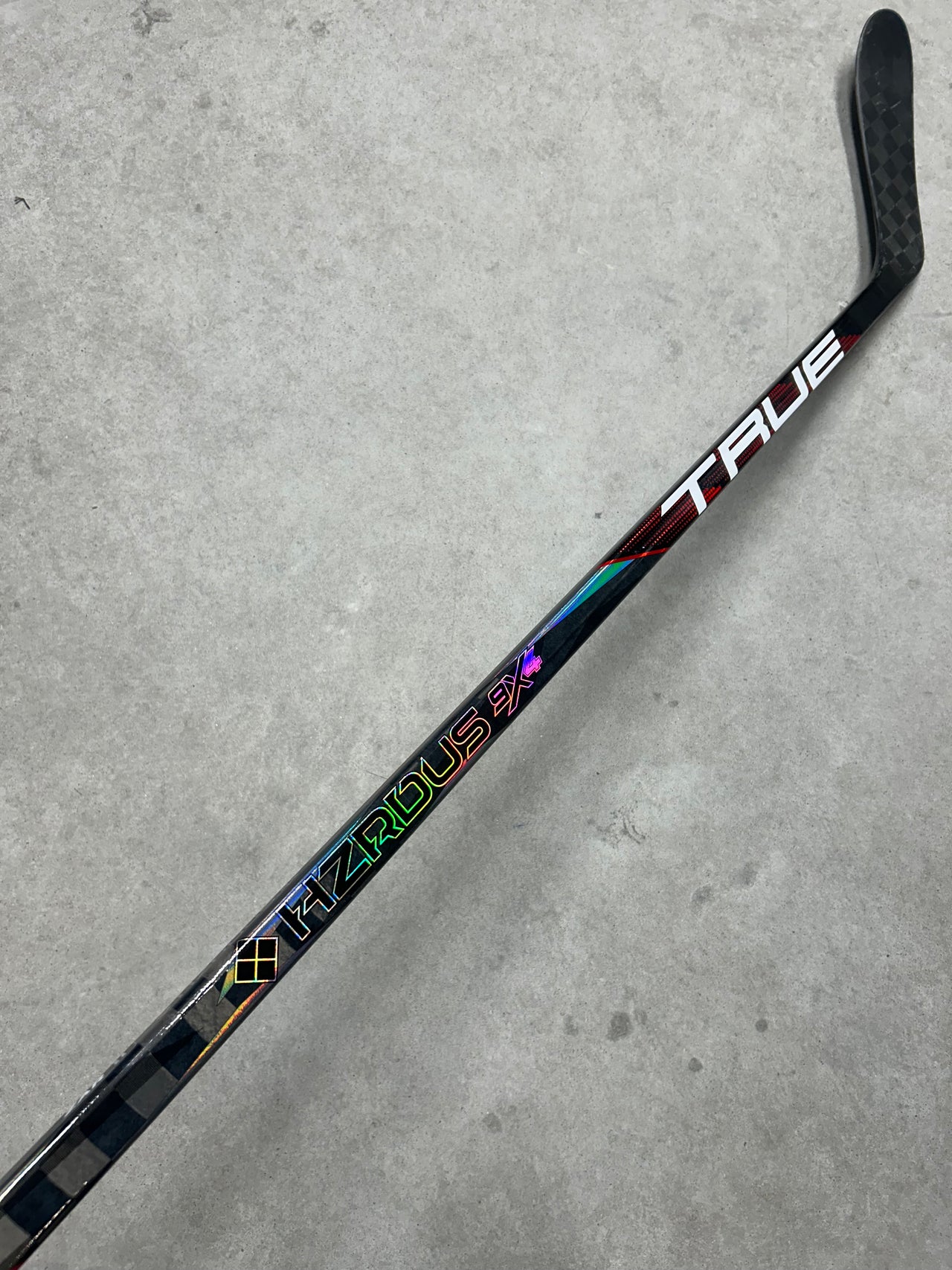 Left Hand 80 Flex P28M True Hzrdus 9X4 Pro Stock (New)
