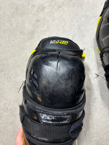 14” Intermediate Bauer Supreme Ultra Sonic Shin Guards (Used) Pro Stock