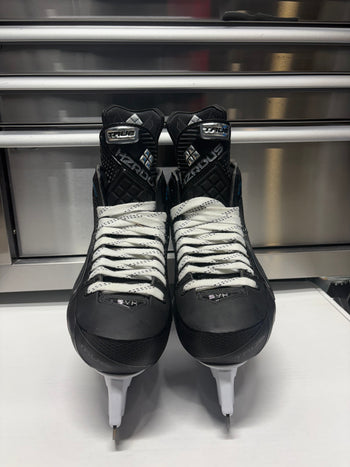 True Hzrdus Pro Skate Size 10 Regular Width OHL Pro Stock (New)