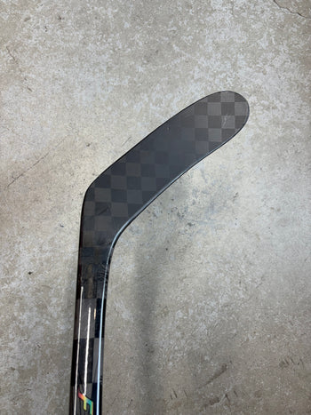 Right Hand 82 Flex P28M Bauer Flylite (Like New) OHL Pro Stock
