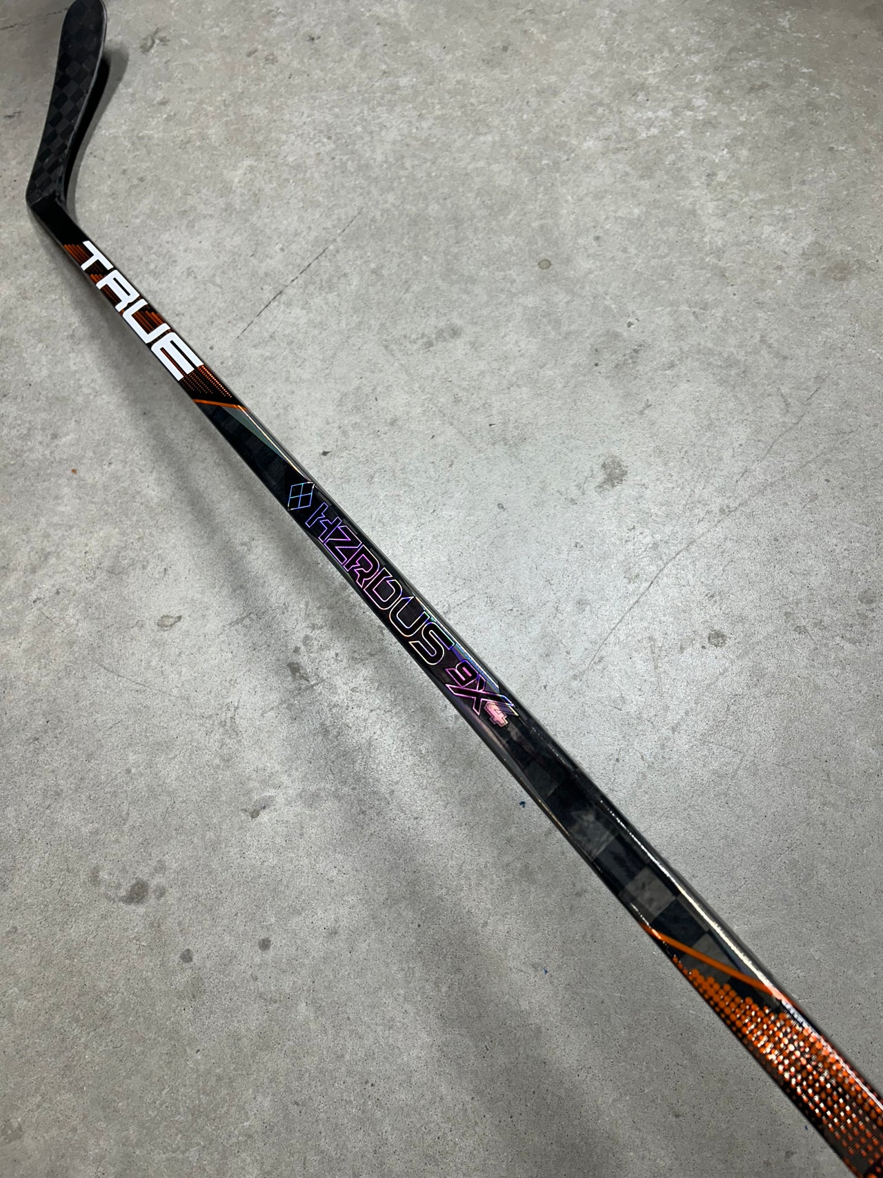 Right Hand 70 Flex P29 True Hzrdus 9X4 Pro Stock (New)