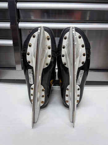 CCM FT8 Pro Size 7 Regular Width (Used) Colorado College Pro Stock