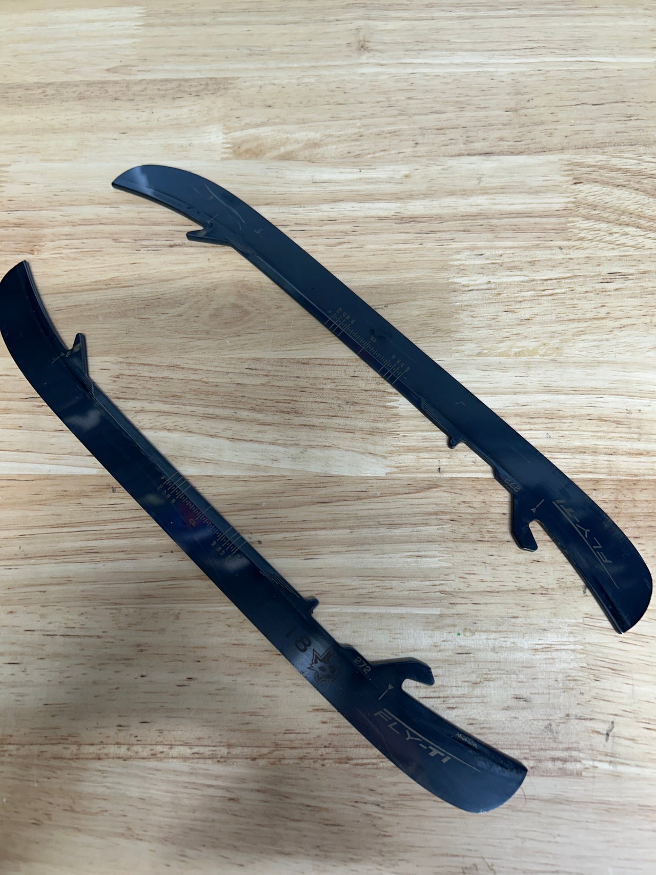 272mm Bauer FLY-TI Used (Like New) NHL DALLAS STARS Pro Stock (Blade/Runner)