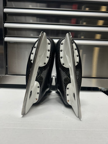 True Catalyst 9X4 Skate Size 7 Regular Width NHL Pro Stock (New)