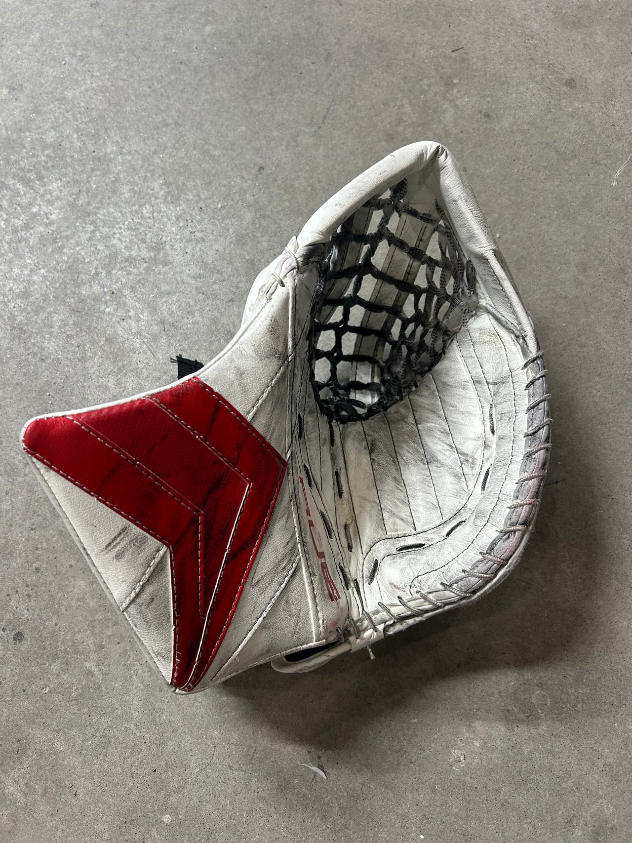 True Catalyst PX3 Goalie Glove Miami Univ. Pro Stock Used