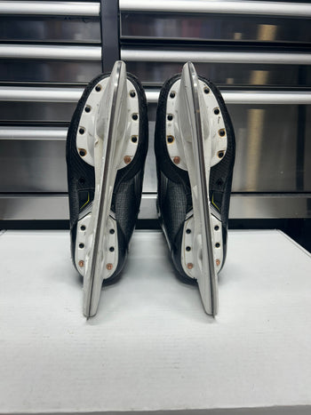 Bauer Hyperlite2 Skate Size 10 FIT 1 (Used) NHL Pro Stock