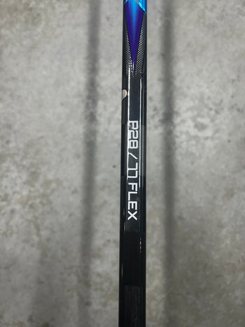 Left Hand 77 Flex P28 Bauer Vapor Flylite (Used) Pro Stock