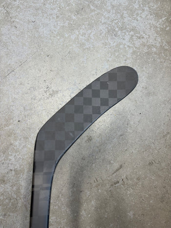 Right Hand 82 Flex P28M Bauer Flylite (Like New) OHL Pro Stock