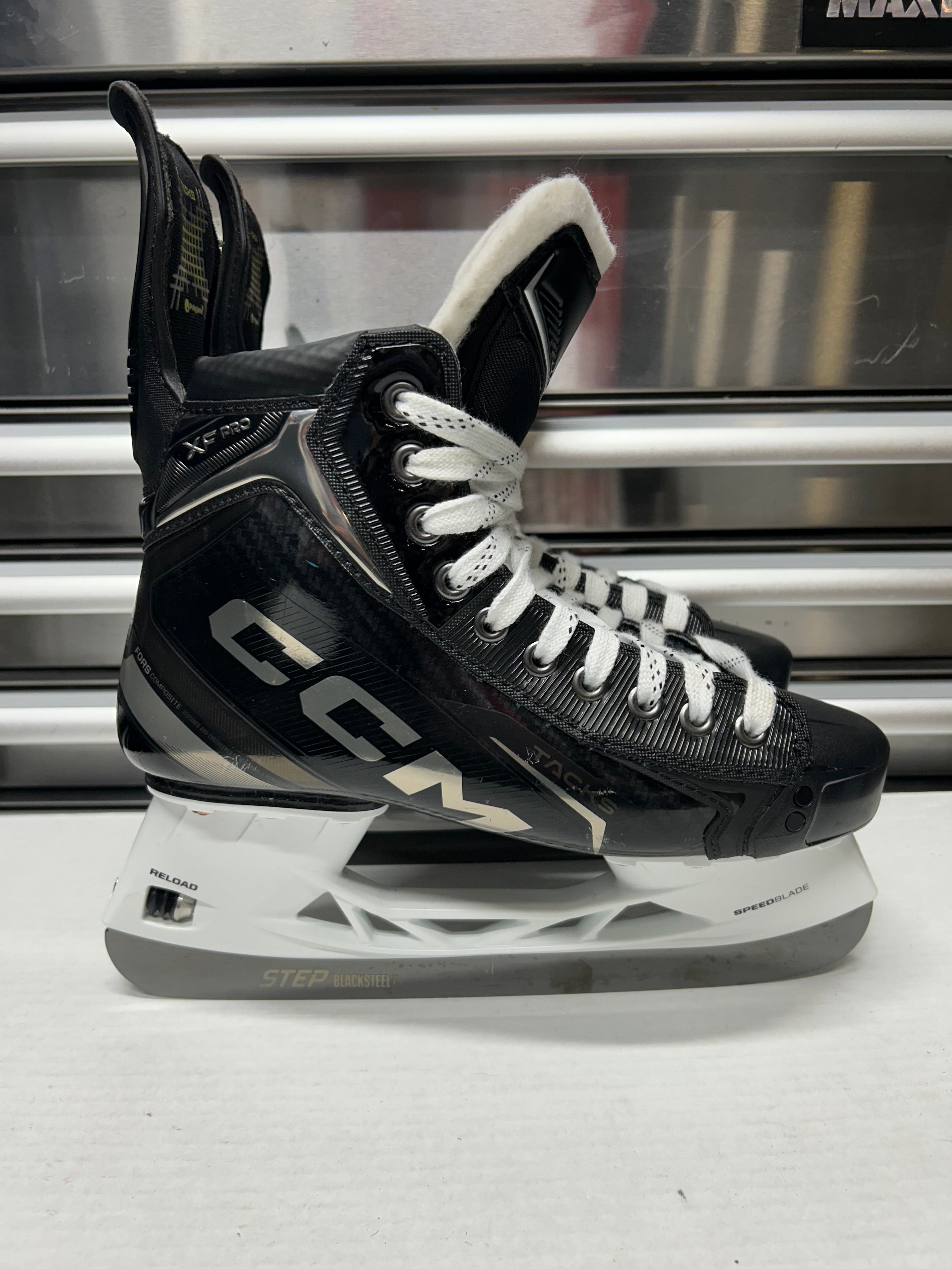 CCM XF Pro Skate Size 8 Tapered Width (Like New) Pro Stock - North