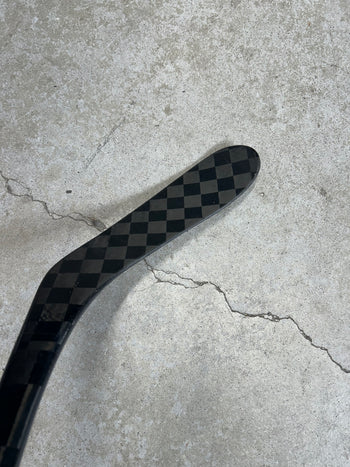 Right Hand 77 Flex P28 Bauer Hyperlite2 (New) Pro Stock