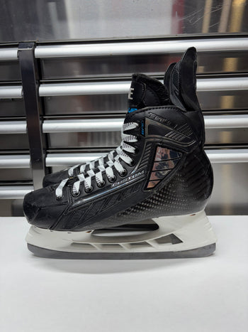 True SVH Custom Pro Skate Size 9 Regular Width (Used) OHL Pro Stock