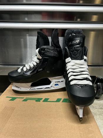 True Catalyst Pro Skate Size 6 NHL Pro Stock (New)