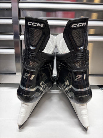 CCM FT6 Pro Size 9.5 Regular Width Dallas Stars (Like New) ADAM ERNE Pro Stock