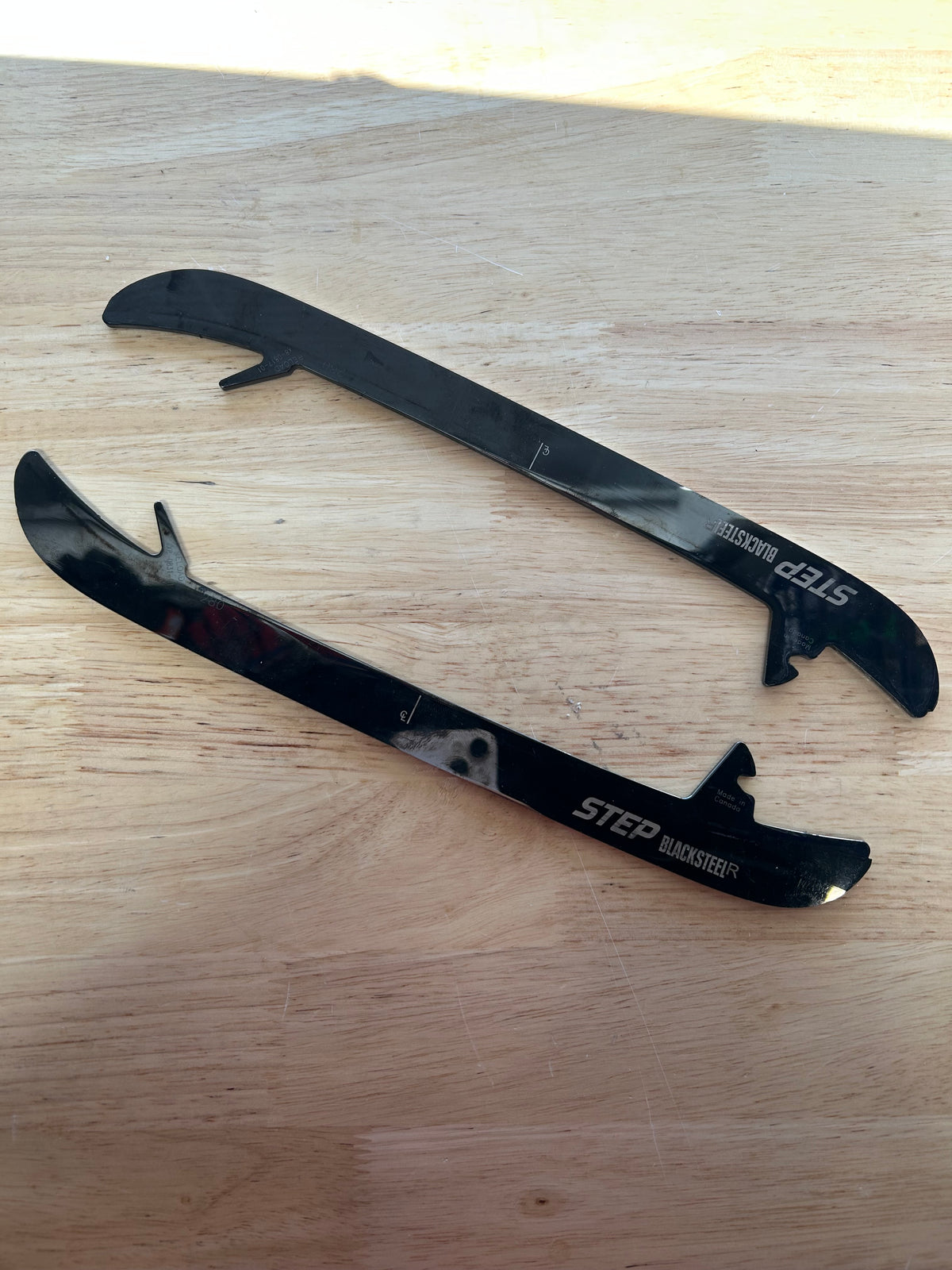 280mm CCM BLACK STEP STEEL Chicago Blackhawks Pro Stock Blade/Runner (Used)