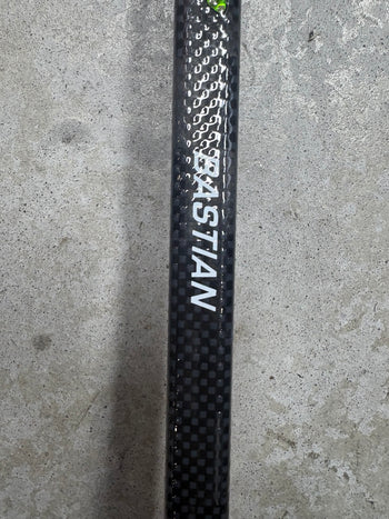Right Hand 100 Flex P92  Warrior Covert QR6 Pro NHL Pro Stock (New)