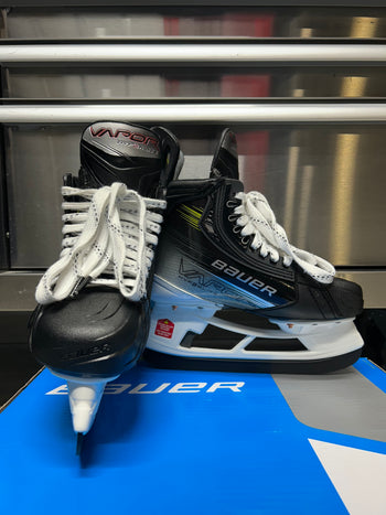 Bauer Hyperlite 2 Skate Size 4 Fit 3 NCAA Pro Stock (New)