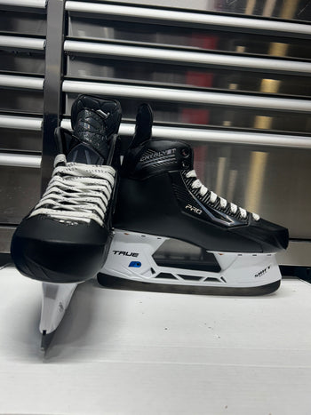 True Catalyst Pro Skate Size 11 NHL Pro Stock (New)
