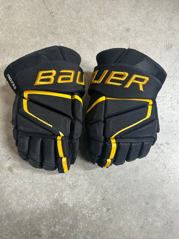 15” Bauer Vapor Hyperlite Gloves NCAA (Used)