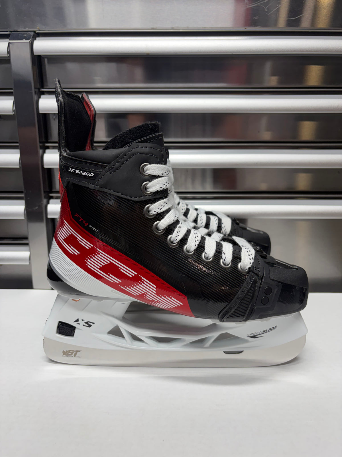 CCM FT4 Pro Skate Size 4.5 Regular Width (New) BRIANNA DECKER Pro Stock