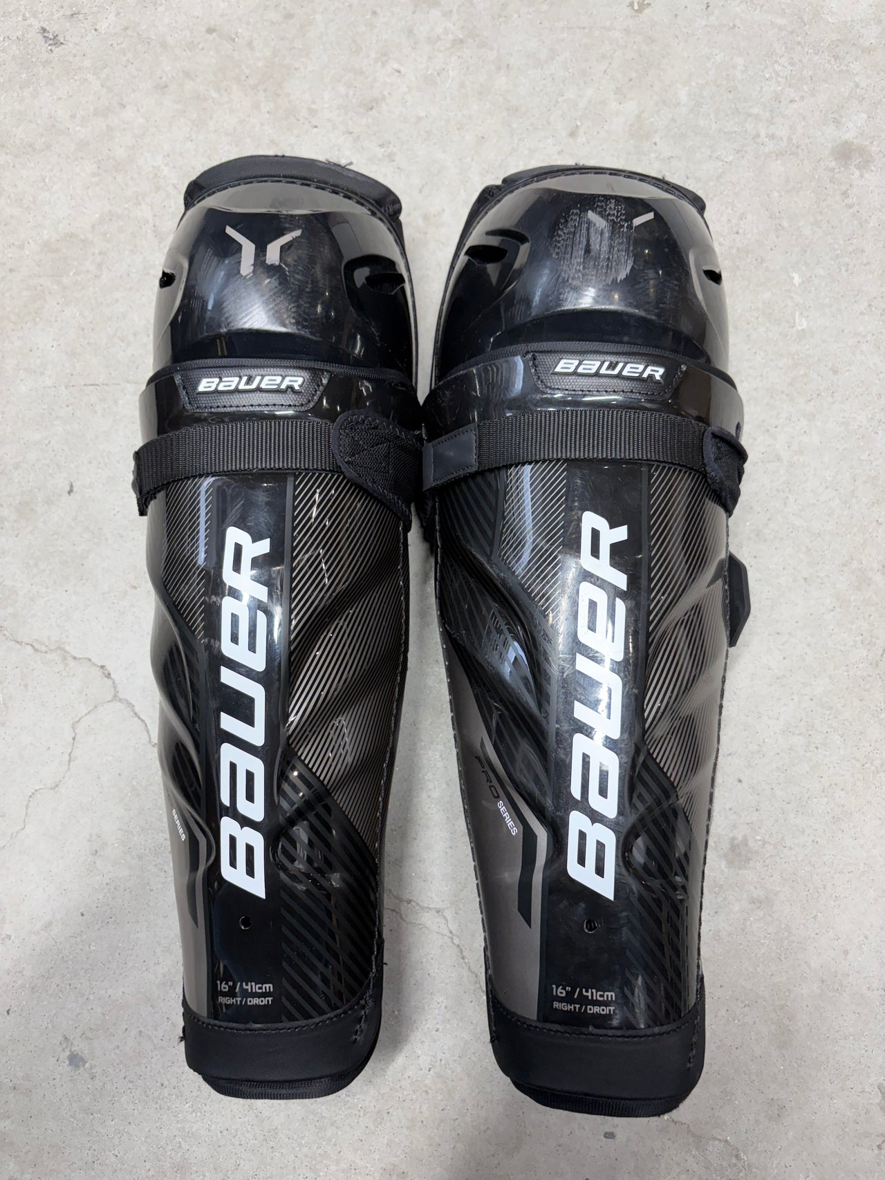 16” Senior Bauer Pro Series Shin Guards (Used) Toronto Maple Leafs Pro Stock
