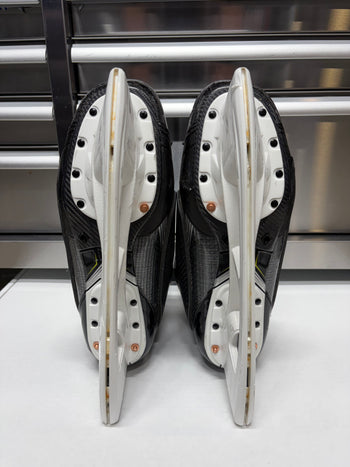 Bauer Hyperlite2 Skate Size 10.5 FIT 3 (Used) MAPLE LEAFS Pro Stock
