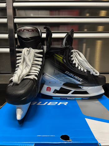 Bauer Hyperlite 2 Skate Size 10 Fit 3 NCAA Pro Stock (New)