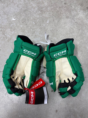 13” CCM Pro Toronto Maple Leafs (ST Pats) Extremely Rare Hockey Gloves (New)