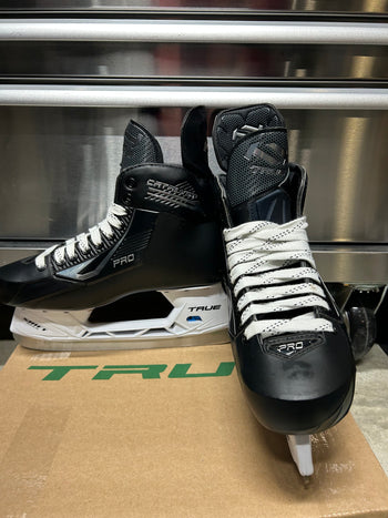 True Catalyst Pro Skate Size 9 OHL Pro Stock (New)