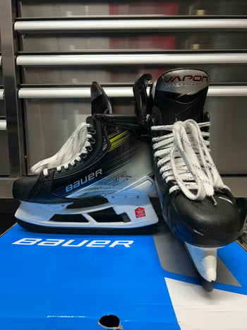 Bauer Hyperlite 2 Skate Size 10 Fit 3 NCAA Pro Stock (New)