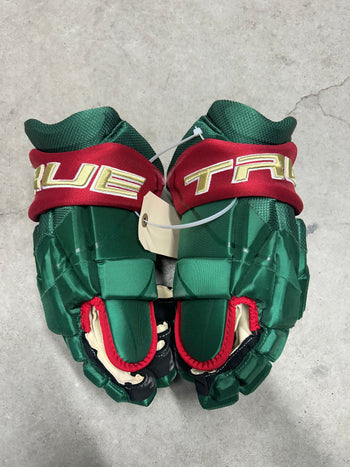 15” True Catalyst 9X Pro Stock Hockey Gloves Minnesota Wild ￼ (New)