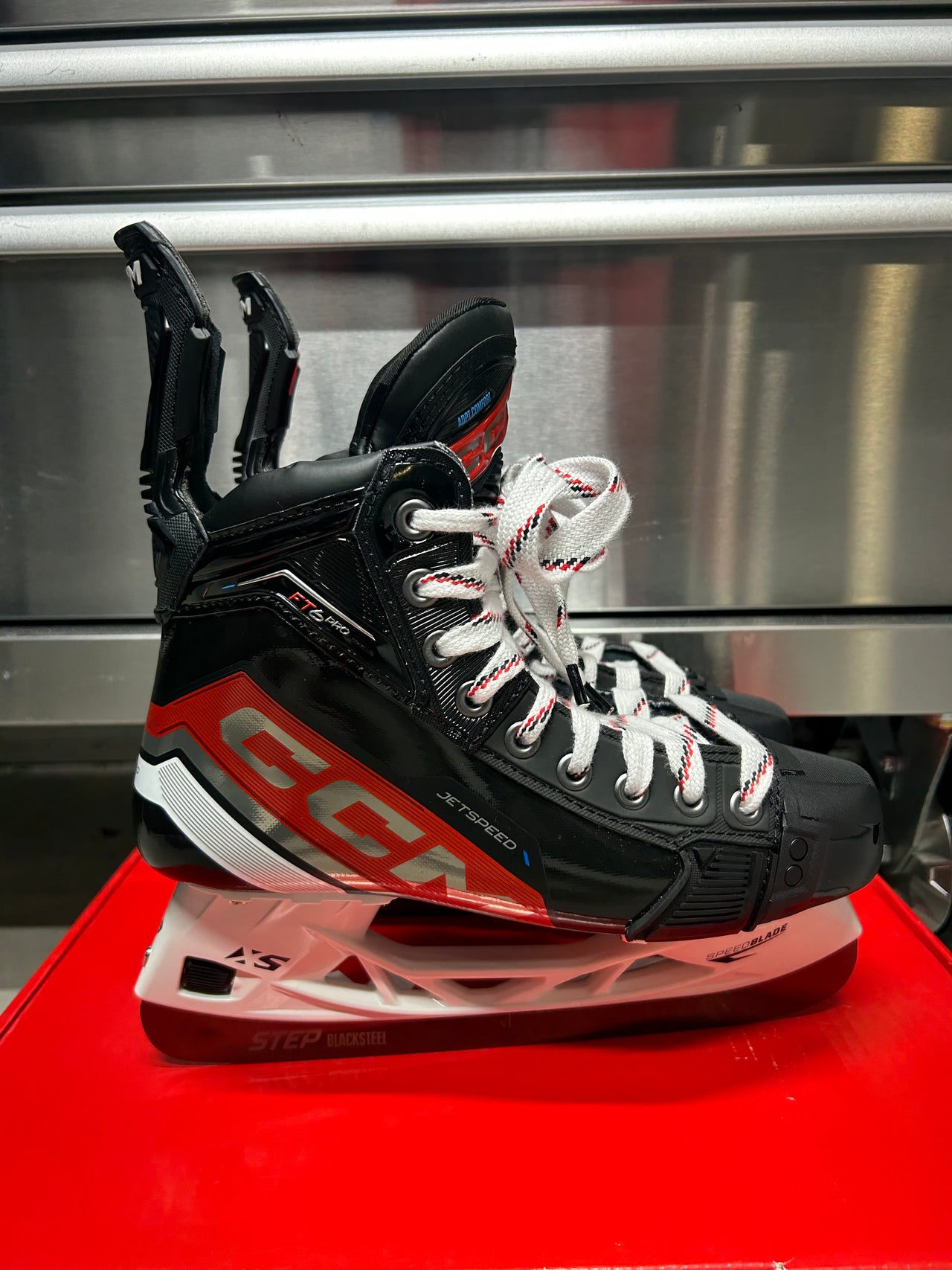 CCM Jetspeed FT6 Pro Skate Size 5.5 Tapered Fit Pro Stock