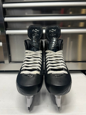 True Catalyst Pro Skate Size 10 Regular Width OHL Pro Stock (New)