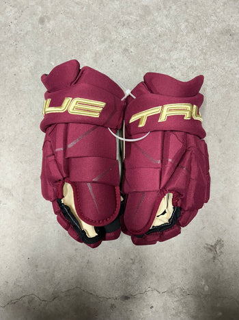 15” True Catalyst 9X Pro Stock Hockey Gloves Arizona Coyotes(New)