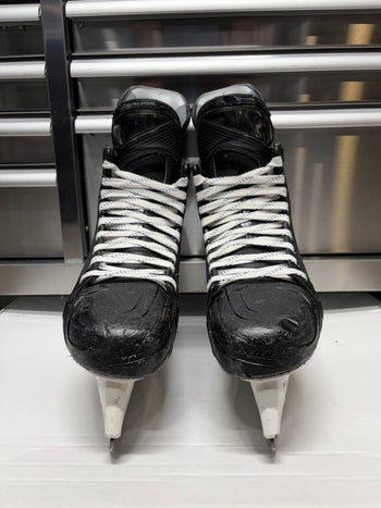 Bauer Hyperlite2 Skate Size 11 FIT 1 (Game Used) BOSTON UNIVERSITY Pro Stock