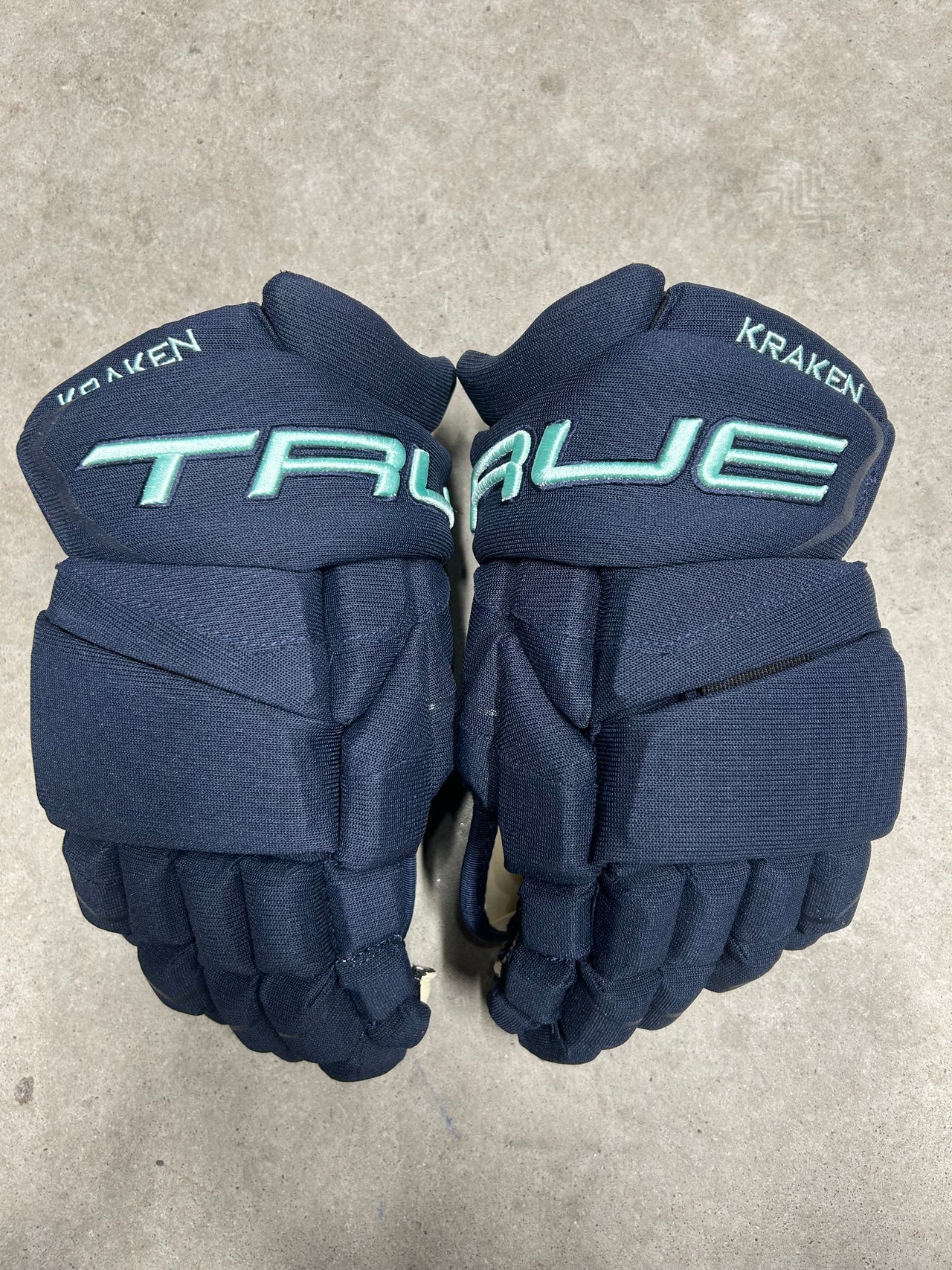 13.5” True Catalyst 9X Pro Stock Hockey Gloves Seattle Kraken (New)