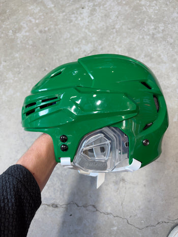 Medium Bauer RE-AKT 70 Green Toronto Maple Leafs Helmet New