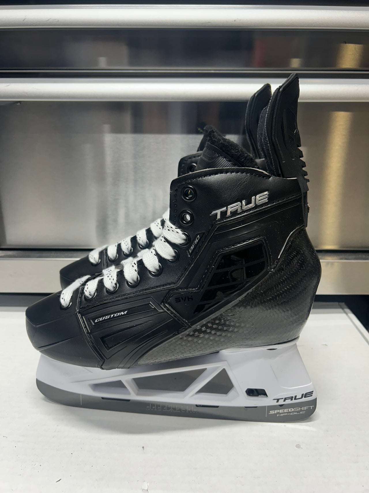 True SVH Custom Pro Skate Size 4 NHL Pro Stock (New)