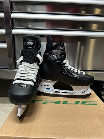 True Catalyst Pro Skate Size 6 NHL Pro Stock (New)